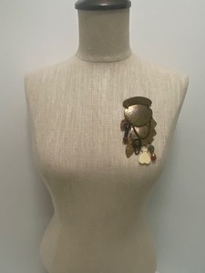 lot 269 image: Retro MARJORIE BAER Acc. S.F. Signed Large Modernist Retro Brooch PIN