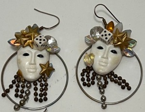 lot 220 image: Vintage Artisan Created Colorful Painted FACE Earrings JEWELRY