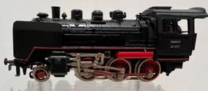 lot 276 image: Vintage MARKLIN Germany Ho TRAIN SET Locomotive, Tender, Cars, Tracking, Switch & Transformer