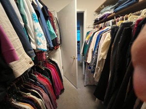 lot 273 image: Huge Lot of Ladies Clothing Vintage 60s-90s Wide Variety of Styles & Sizes