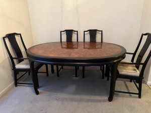 lot 285 image: Vintage MCM Asian Style CHIN HUA Dining Table By CENTURY Black Lacquered w Burlwood & 6 Chairs