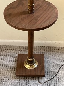 lot 298 image: Vintage Retro Floor TABLE LAMP with Shade & Gold Accents