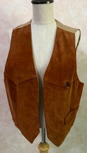 lot 304 image: Vintage Retro 70s JORDACHE Suede Western Ladies VEST Logo Satin Printed Back Sz L