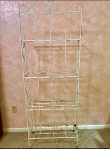 lot 315 image: Vintage CHIPPY Wrought Iron Four Tier BAKERS RACK in White