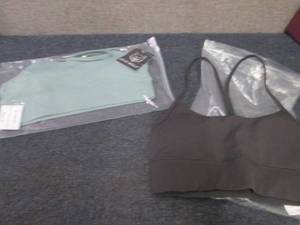 2- Ladies Gym Wolf Sports Bras Size...