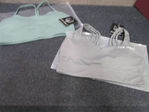 2- Ladies Gym Wolf Sports Bras Size...