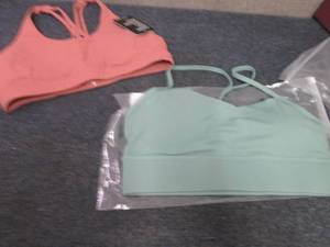 2- Ladies Gym Wolf Sports Bras Size...