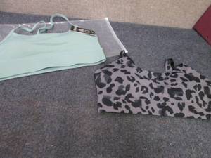 2- Ladies Gym Wolf Sports Bras Size...
