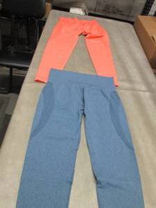 2 Pair Ladies Gym Wolf Leggings Siz...