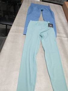 2 Pair Ladies Gym Wolf Leggings Siz...