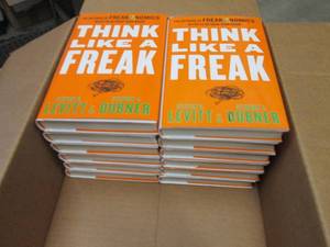 12 Copies Think Like a Freak The A...