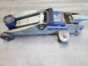 AC Delco 2 Ton Hydaulic Trolley Jac...