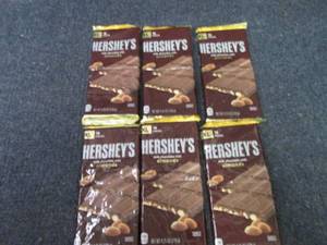 6- 4.25 oz Hersheys with Almonds...