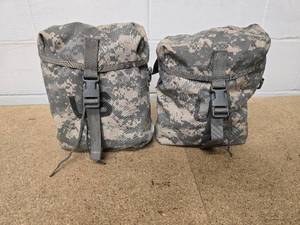 USMC Diamond Brand Woodland Camo Combat 2 Man Tent in Transport Bag and 2-Molle II Sustainment Pouches- ACU Excellent Condition