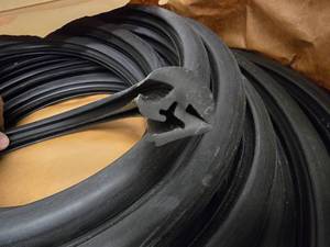 NIB FHC Universal Self-Sealing Weatherstrip for 316 - 14 glass to 564 - 964 Panel - black - one piece  50 roll