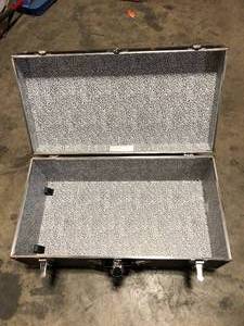 Seward Trunk Seward 31 in. Trunk with Wheels and Lock, Black  Customer Returns See Pictures