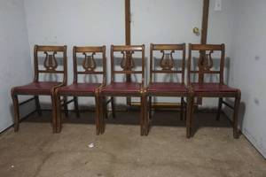 lot 10 image: antique chairs
