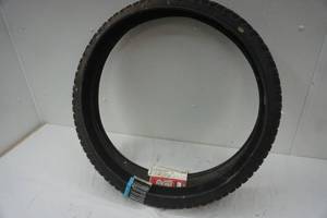 lot 28 image: 26 bicycle tires