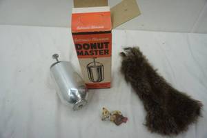 lot 81 image: Vintage donut maker, puppet, clown