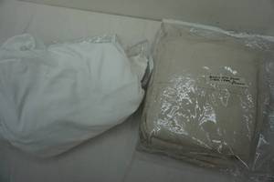 lot 84 image: 2 sets queen sheets - white, tan USED