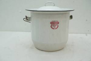 lot 111 image: vintage pail
