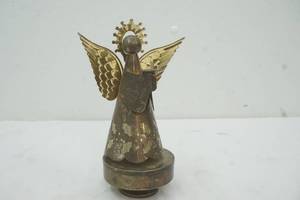 lot 122 image: musical