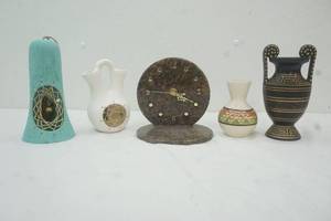 lot 171 image: decor