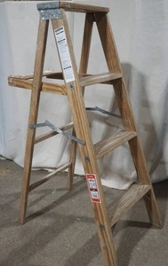 lot 205 image: wood ladder