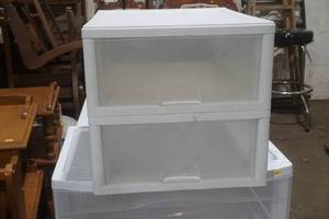 lot 210 image: storage drawers