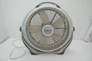 lot 224 image: Wind Machine fan