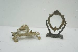 lot 225 image: brass ink well