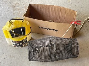 Minnow Trap, Minnow Bucket