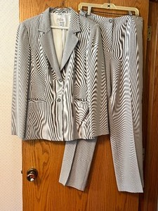 lot 112 image: Vintage Talbots Ladies Striped Pant Suit (Size 10)