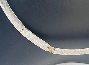 lot 3J image: Reversible Two Tone 14K Gold and Sterling Herringbone 20 Necklace
