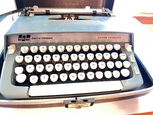 lot 236 image: Smith- Corona Vintage Type Writer