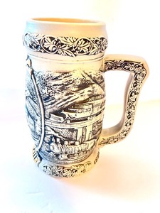 lot 46 image: Coors Golden Rails Beer Stein