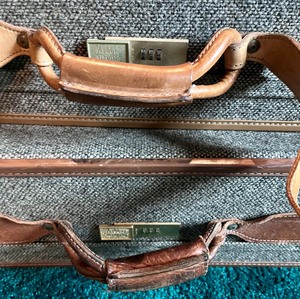 lot 126 image: Vintage Hartmann Tweed Luggage Set