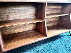 lot 1 image: Vintage Drexel Declaration Mid Century Modern Walnut Floating Bookshelf
