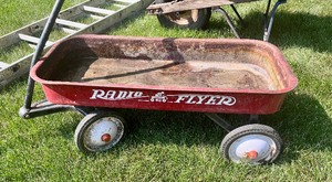 lot 217 image: Wheelbarrow, Radio Flyer Wagon and Aluminum Ladder
