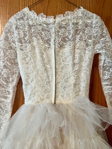 lot 115 image: Stunning Antique Wedding Dress