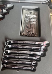 lot 204 image: Craftsman Wrench Set With Case