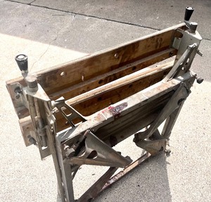 lot 210 image: Black and Decker Portable Workbench
