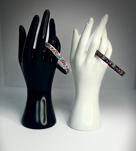 lot 58 image: Austria Stacking Bracelets