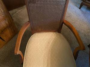 lot 63 image: Dining Room Furniture Set