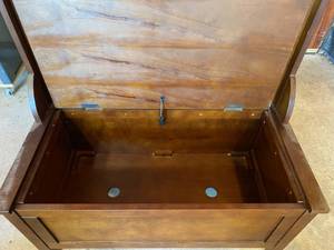 lot 80 image: Hall Tree with Bench