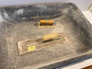 lot 105 image: Cement Tools