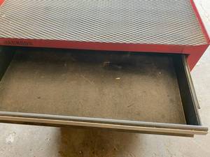 lot 112 image: Craftsman Tool Cart