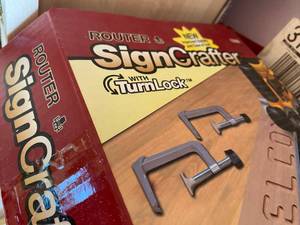 lot 121 image: Router Accessories