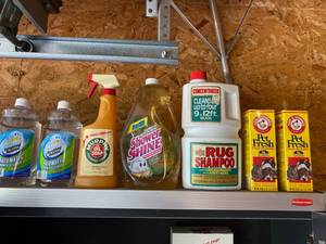 lot 118 image: Cleaning Supplies