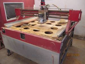 lot 4 image: Home assembled CNC machine for wood...